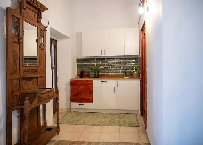 St Nicholas Traditional House * Rhodes City